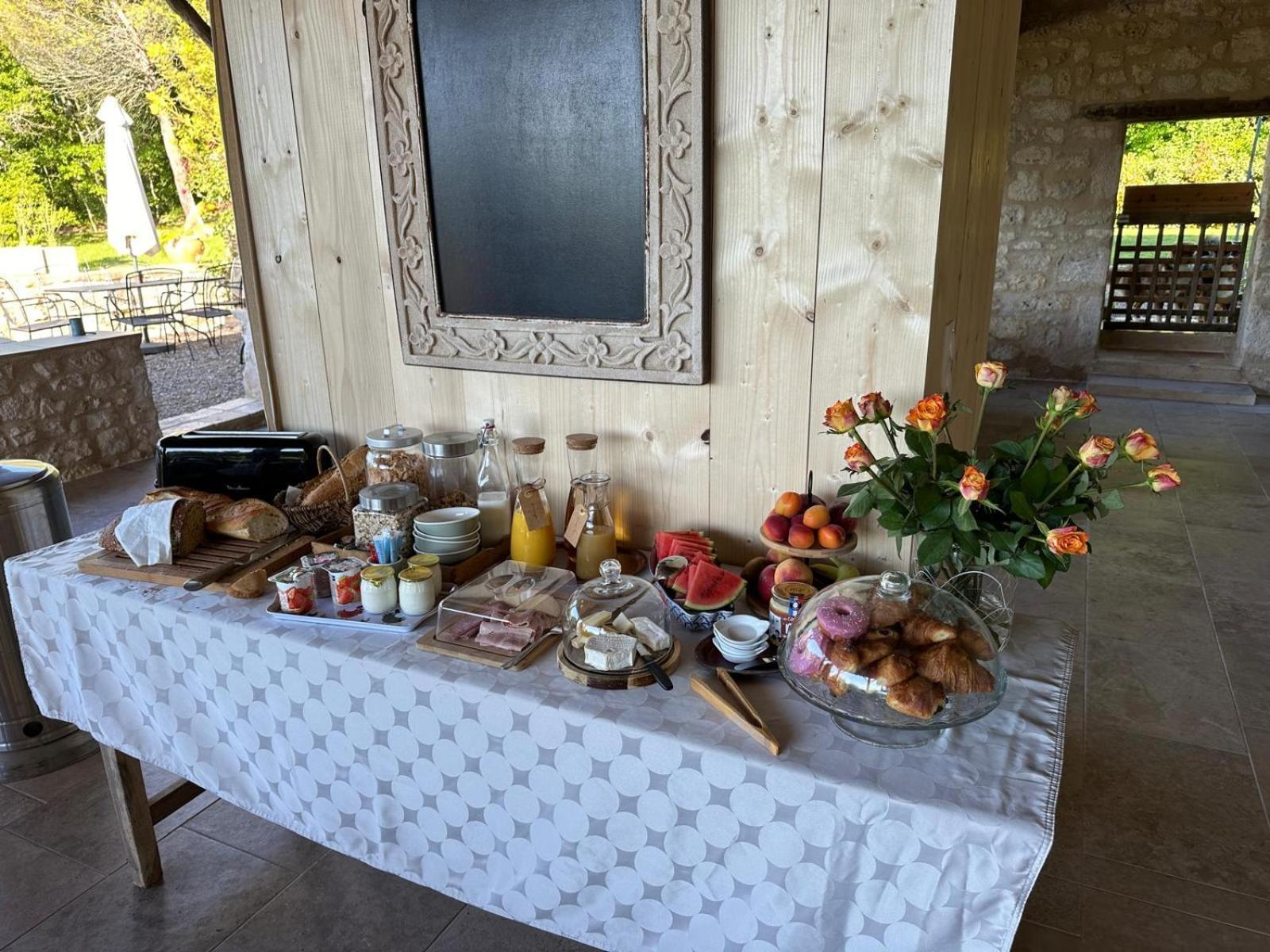 Le Lodge De La Boissiere Andillac Exteriör bild